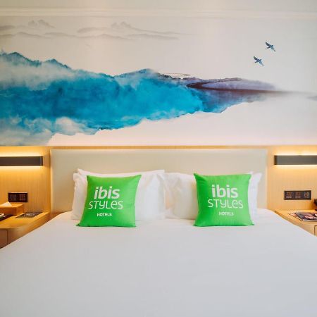 Ibis Styles Guangzhou Panyu Shiqiao Hotel Экстерьер фото
