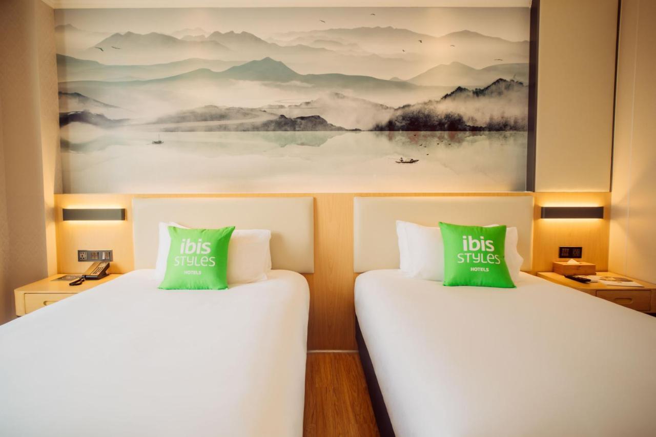 Ibis Styles Guangzhou Panyu Shiqiao Hotel Экстерьер фото