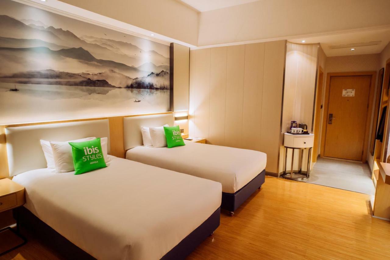 Ibis Styles Guangzhou Panyu Shiqiao Hotel Экстерьер фото